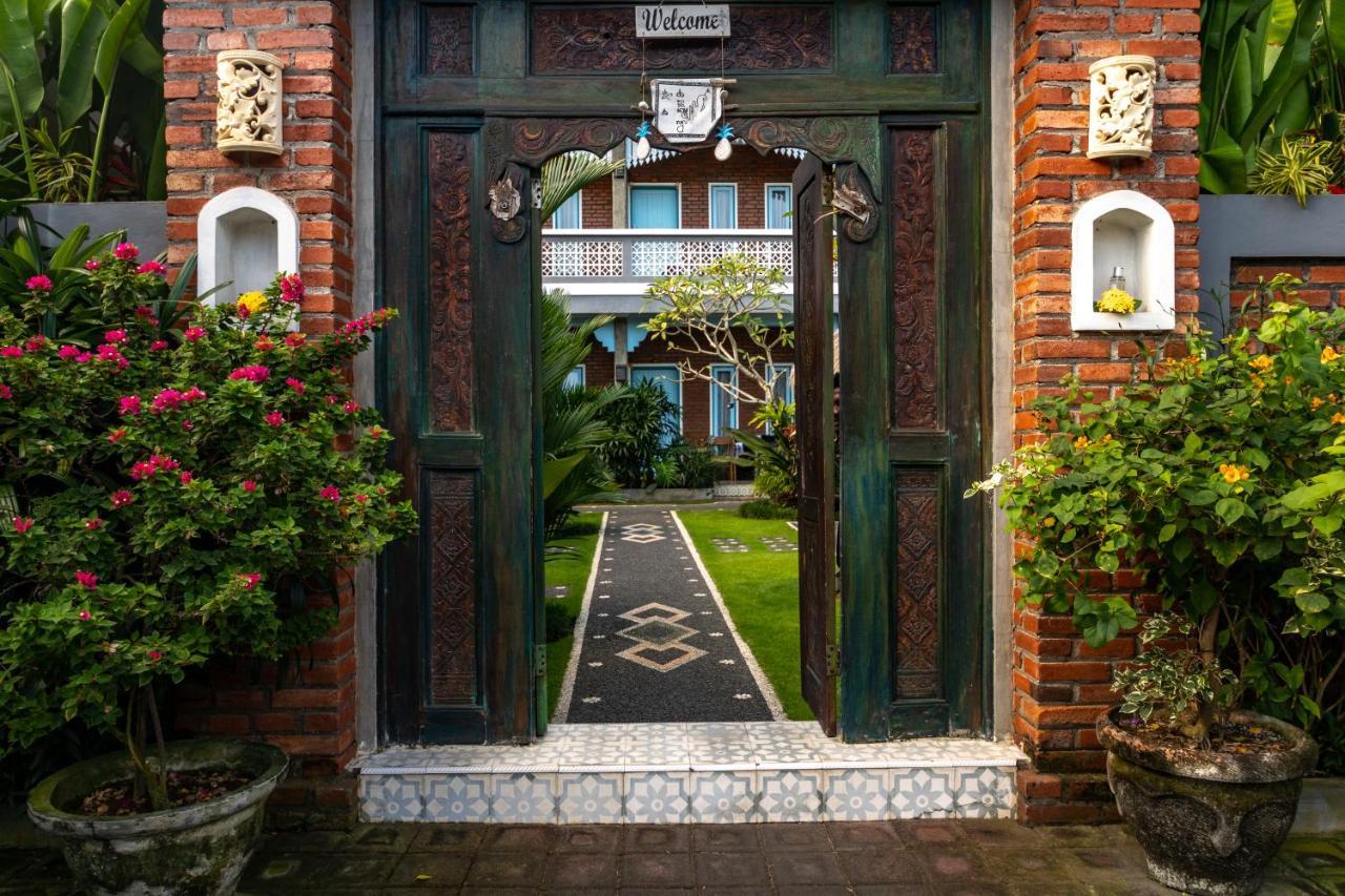 D-Anyar Stay And Surf Canggu Exteriör bild