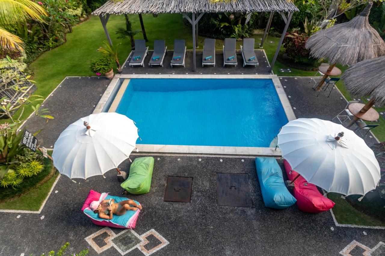 D-Anyar Stay And Surf Canggu Exteriör bild